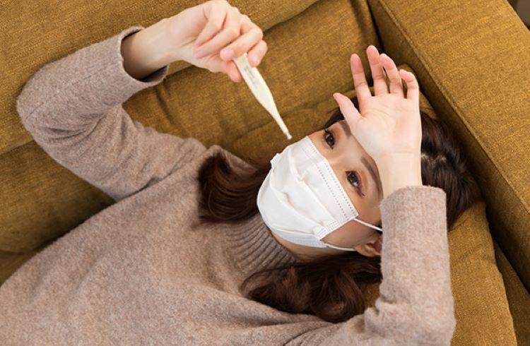 微熱かな？鼻水、のどの痛み・・・風邪と新型コロナウイルス感染症、インフルエンザの違い